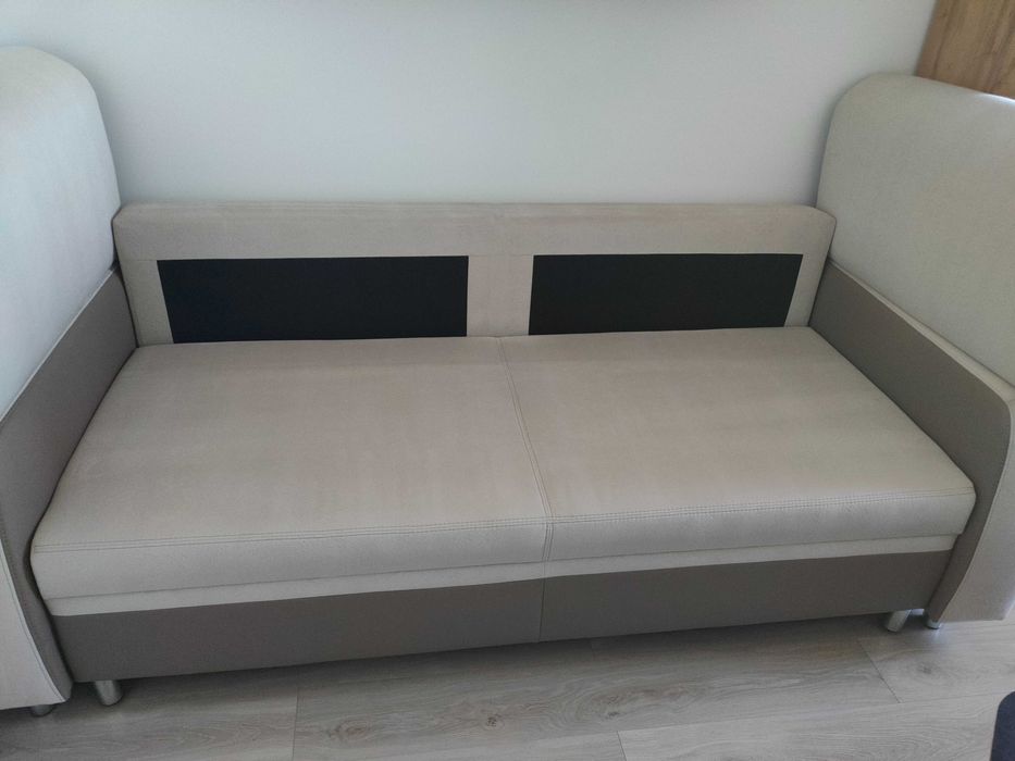 Sofa rozkładana - NESSI (pojemnik na pościel)