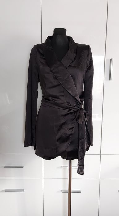 NOWY kombinezon kopertowy satynowy Asos M czarny