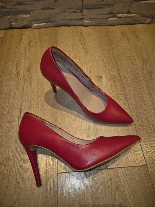 Czerwone szpilki - Ryłko