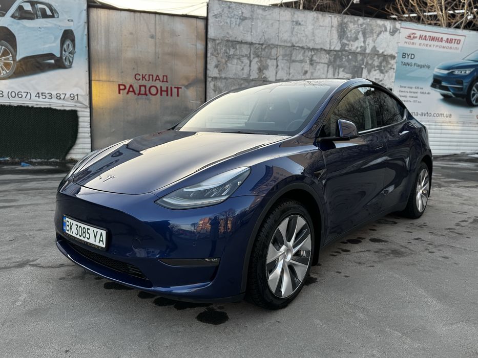 Tesla модель Y 2022 р
