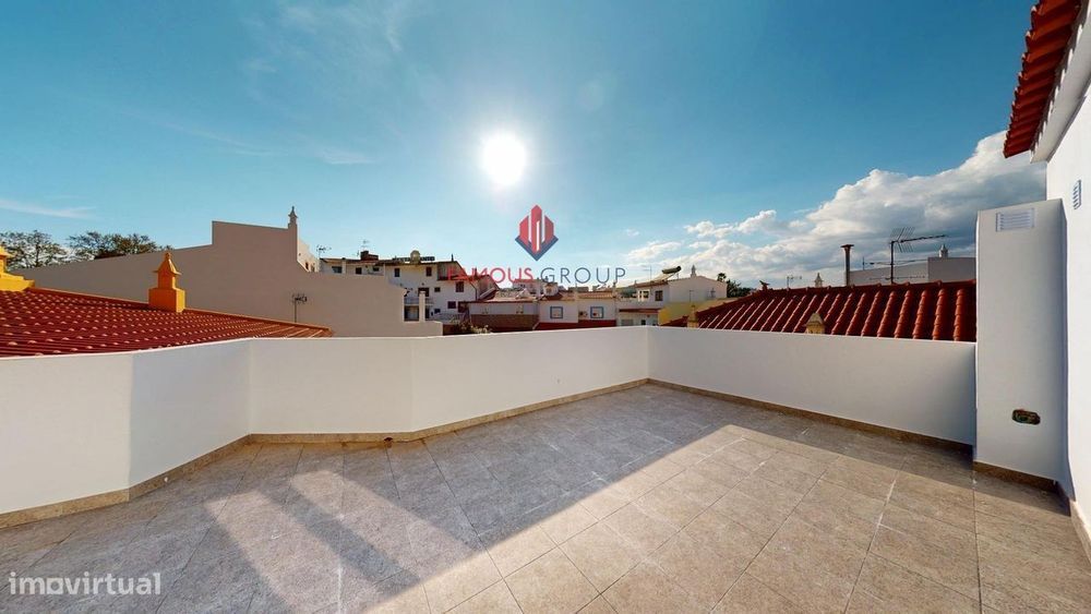 Moradia T5 totalmente remodelada - Montes de Alvor