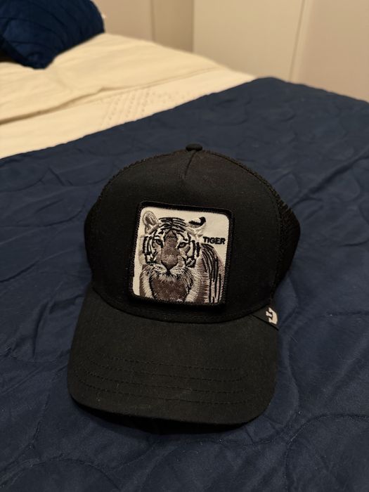 Boné Chapeu Goorin Bros The White Tiger Trucker Hat