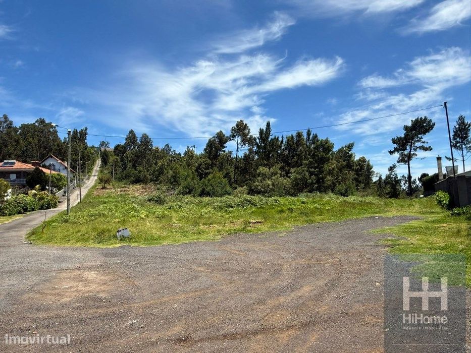 Terreno rústico no Santo da Serra com 13.920 m2 para construção de ...
