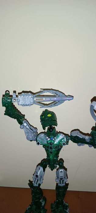 Figura Lego Bionicle Inika Toa hahli (8728) de 2006