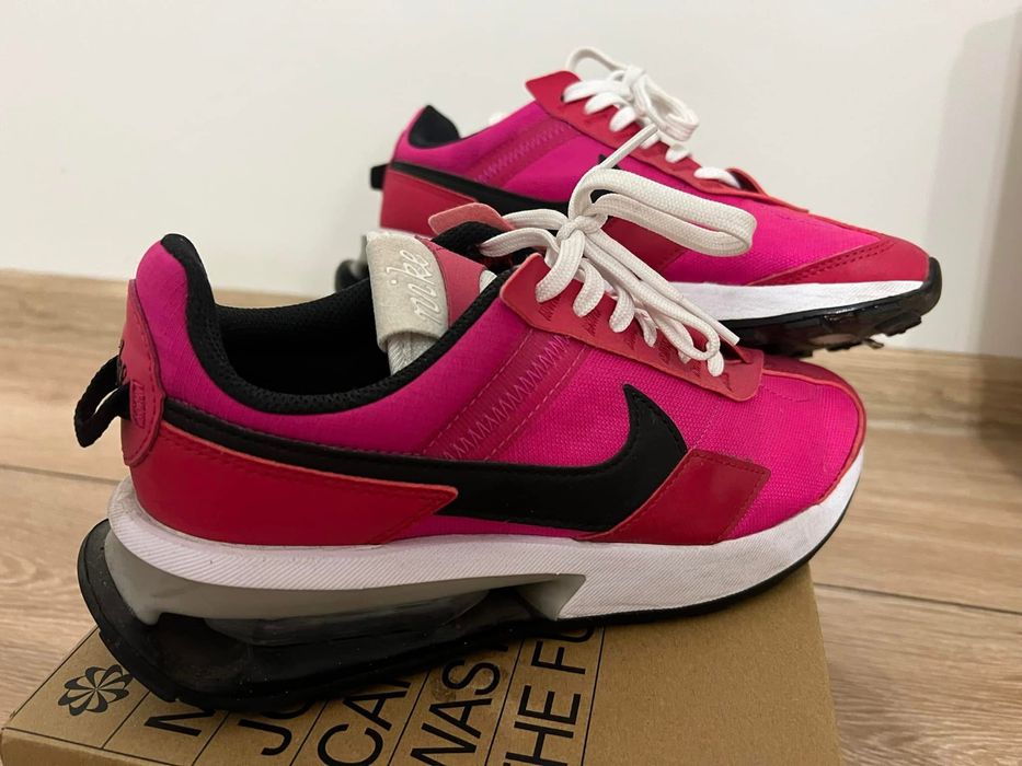 Sprzedam oryginalne buty Nike Air Max.