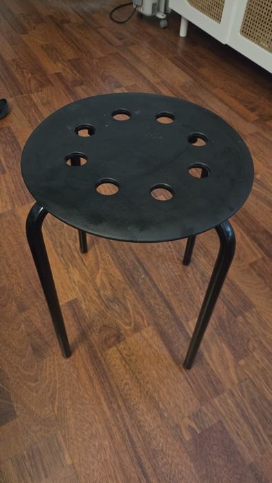 Dois Bancos Ikea Preto