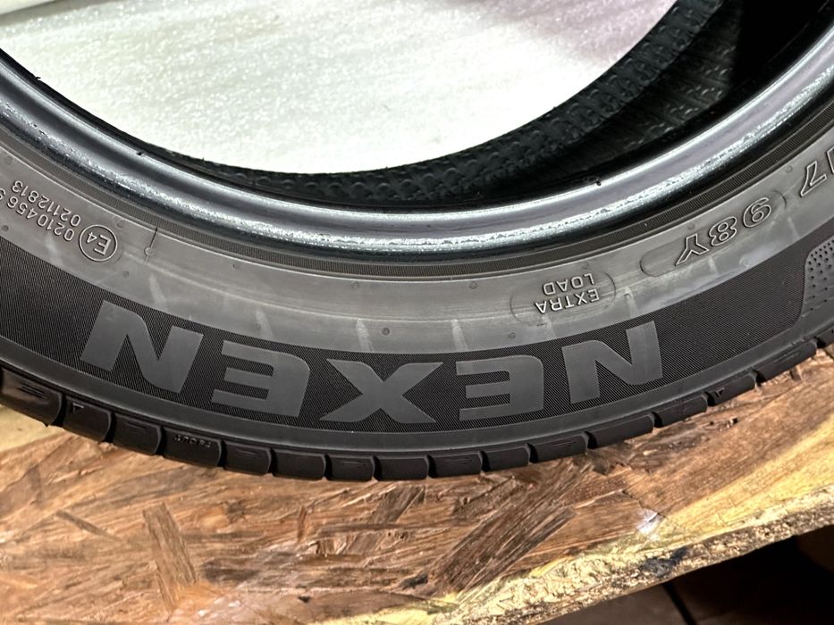 225/50 R17 Nexen NFera