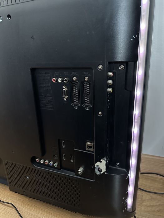 Телевізор PHILIPS 42”