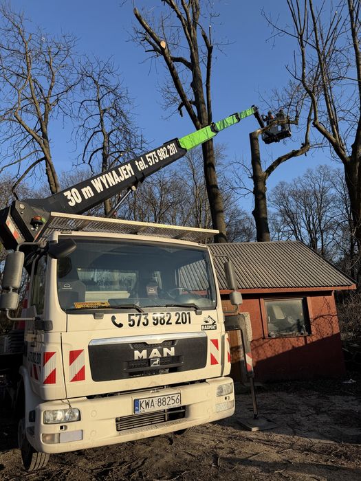 Podnośnik koszyowy zwyzka 30m