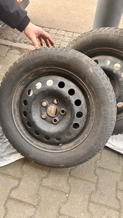 Felgi z oponami zimowymi