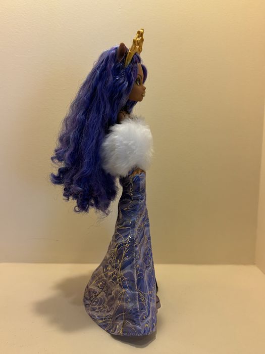 Коллекционная кукла Monster High Howliday Winter Edition Clawdeen Wolf (Полный комплект)