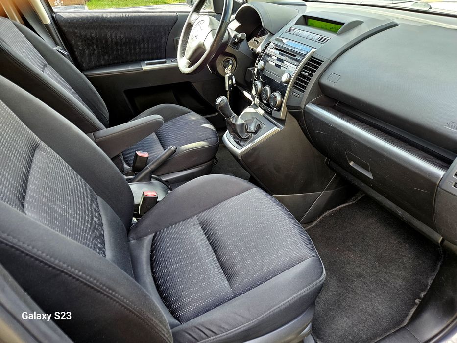 Mazda 5 . 1.8benzyna. 7 osób. Zero korozji