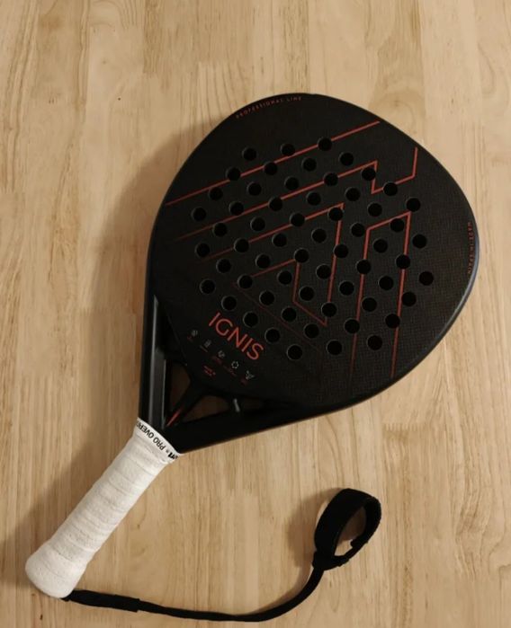 Vendo Raquete de Padel Alkemia Ignis 2025 em bom estado