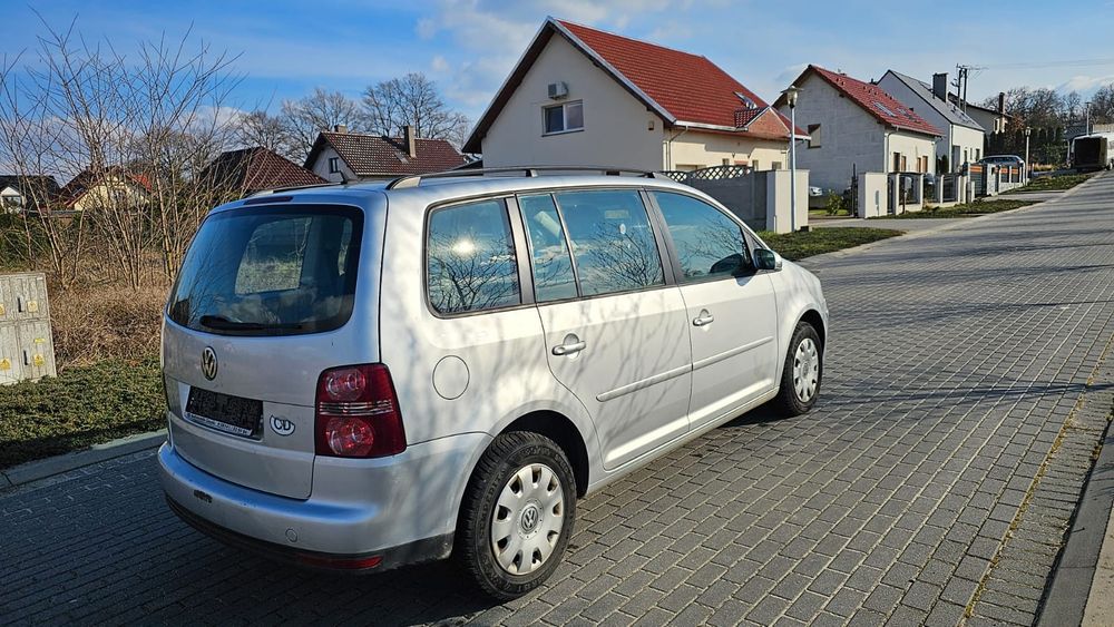 Volkswagen Touran  2008r 1 właściciel Klima ISOFIX Benzyna