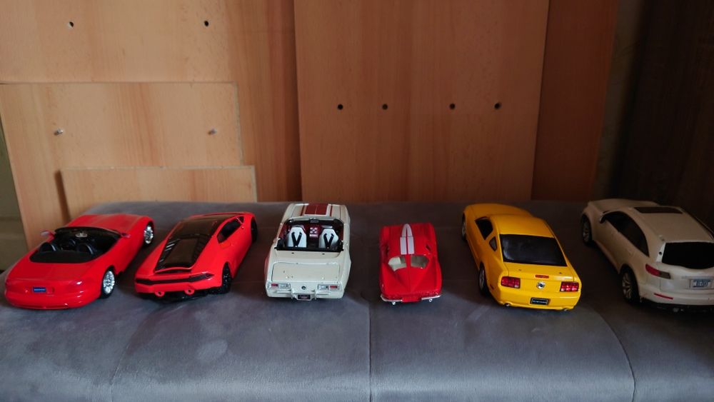 1/24 1:241/18коллекционные автомодели.Maisto.Welly.Burago.Jada