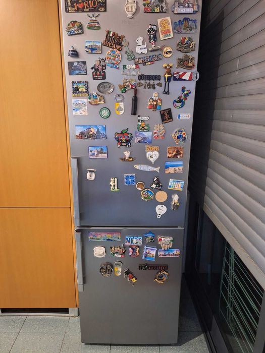 Frigorífico Combinado Hotpoint Ariston em Inox – Excelente Estado