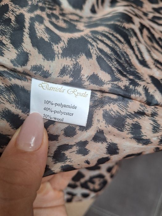 Пальто зимове з хутром