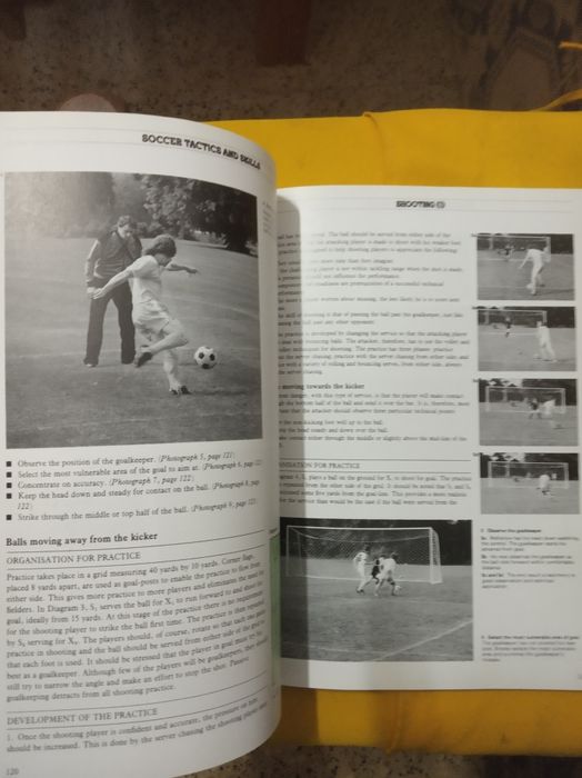 Livro  SOCCER  (Tácticas de Futebol)