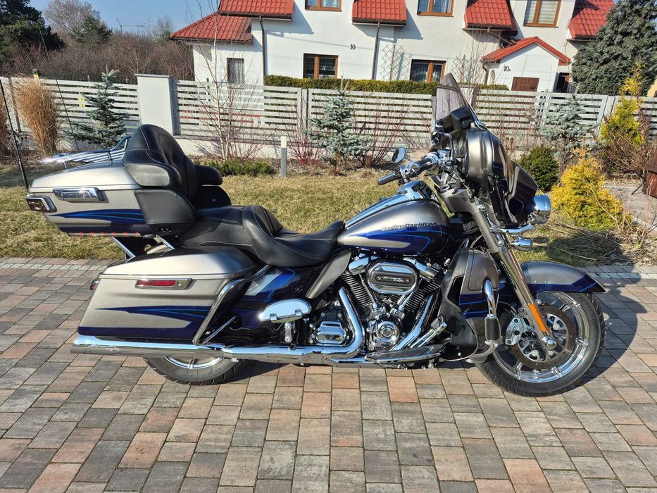 Harley-Davidson Touring Ultra Limited Harley-Davidson CVO Ultra Limited 114''