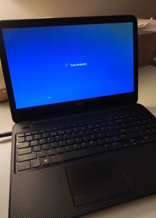 Laptop DELL Inspiron 3537
