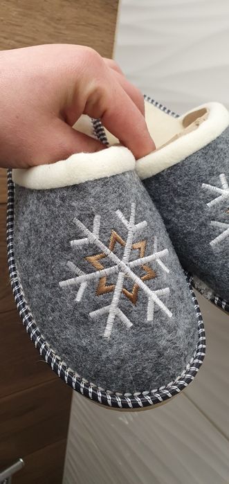 Pantofle laczki kapcie klapki 40 filcowe ocieplane zimowe 39,41