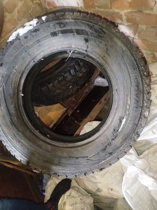 Зимові шини Uniroyal Snov Max2 205/75р 16C