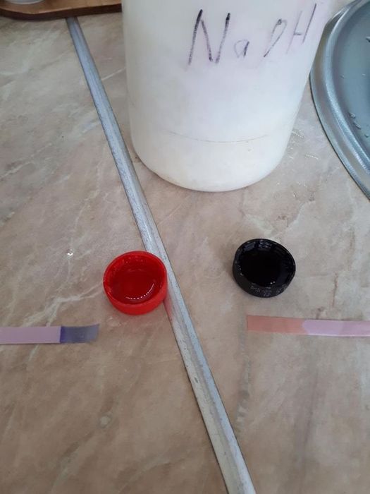 Папір  лакмусовий синій і червоний