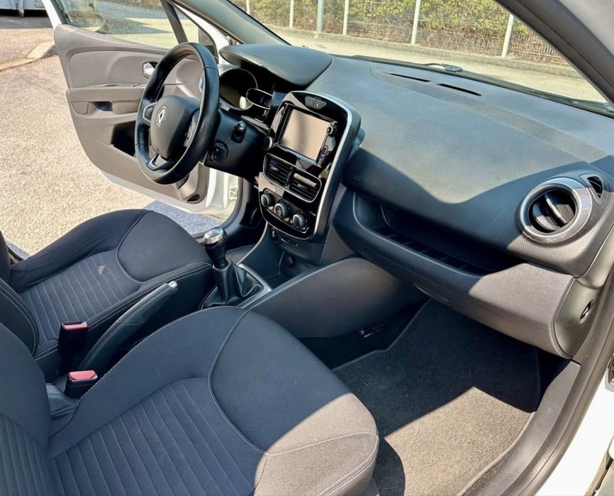 Renault Clio Tourer 1.5dci 110mil kms