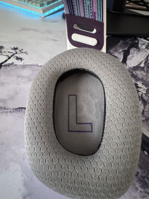 Auscultadores Logitech G733