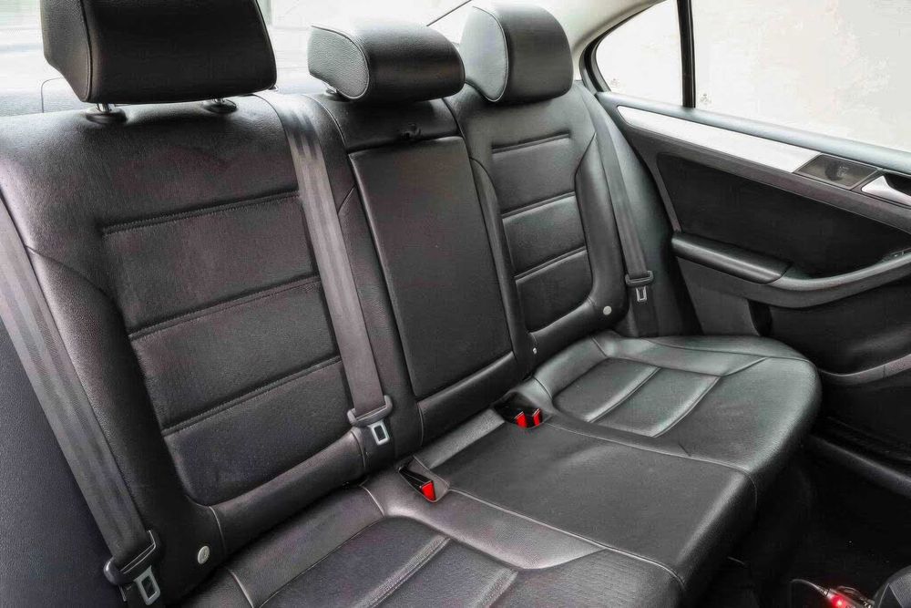 Volkswagen Jetta      2013