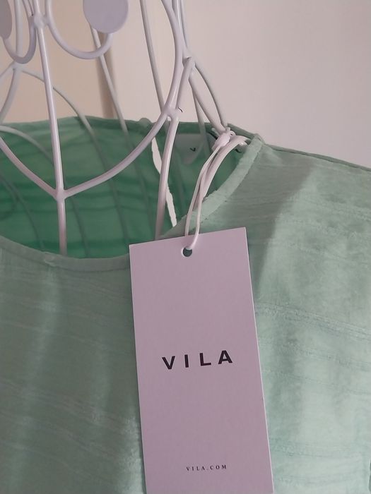 Vestido Vila | Tamanho 38 | corte evasé com mangas curtas
