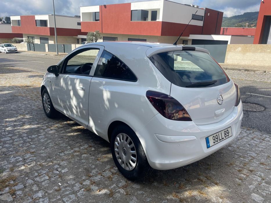 Corsa D cdti  carrinha anda todos os dias