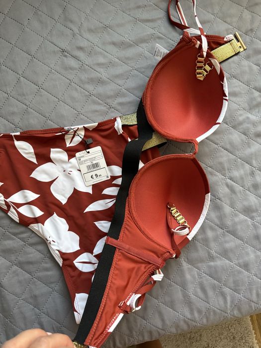 Шикарний купальник виробництва Італії