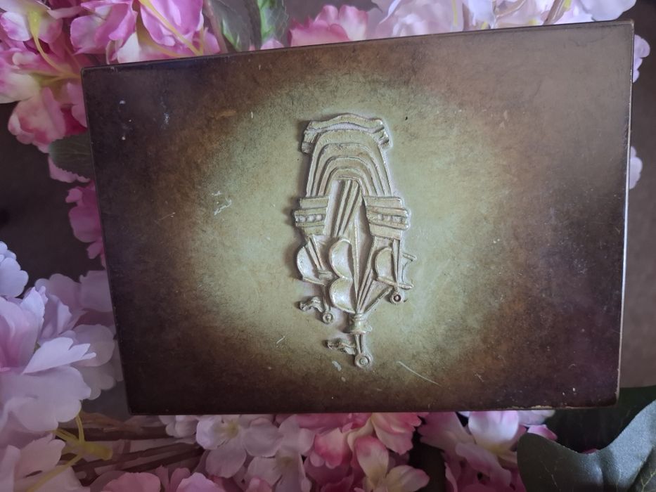 Metalowa szkatułka  vintage