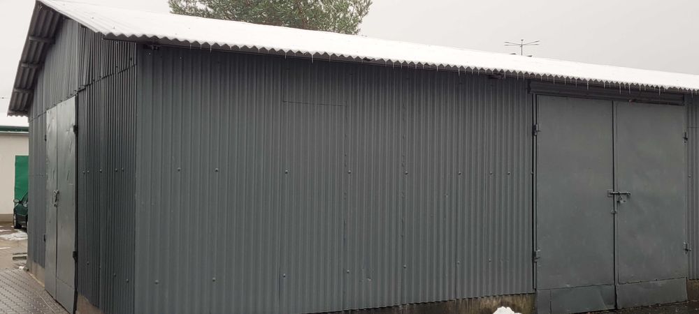 Wiata  magazynowa  ocynkowana   9m/18 m malowana