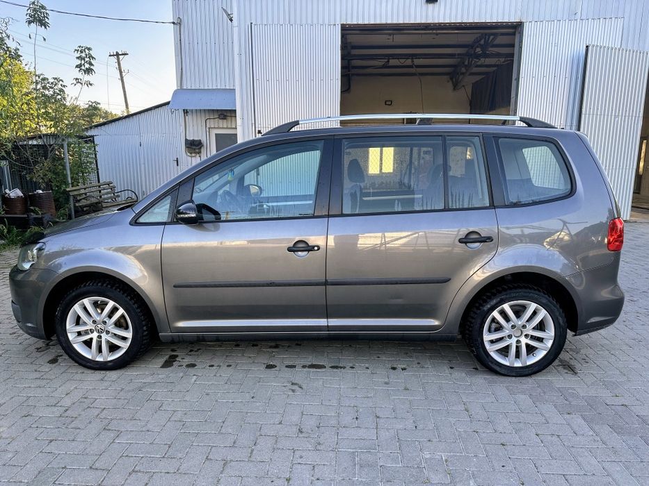 VW Touran 2011 1.4TSI бензин автомат