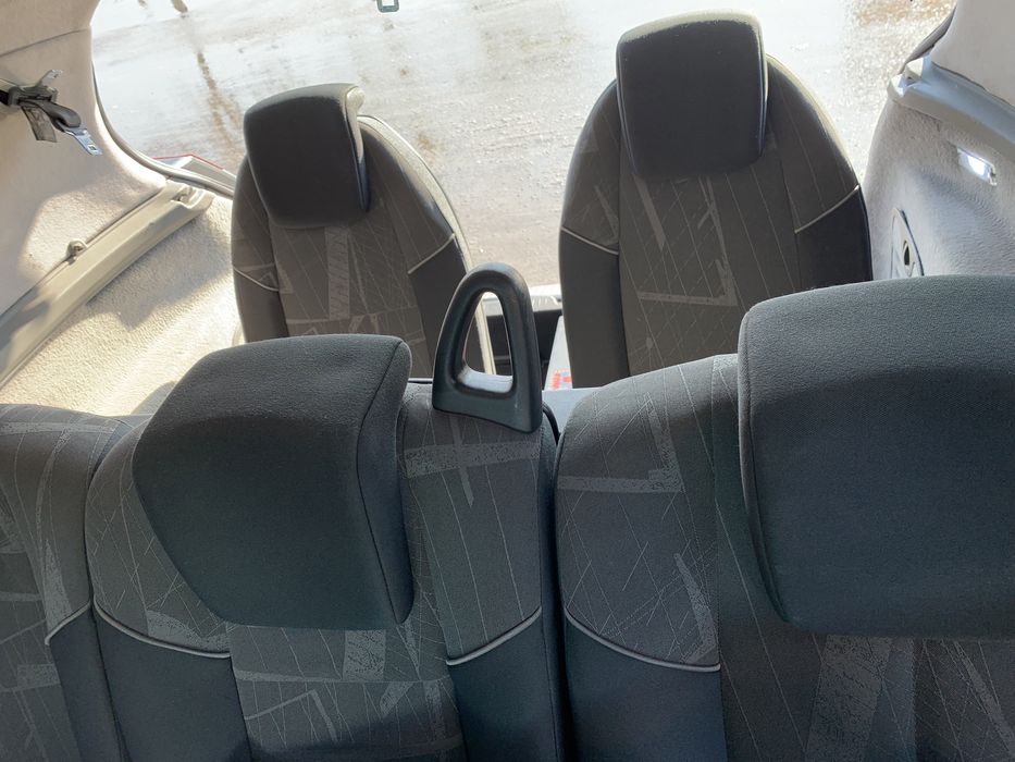 Renault Grand Scenic в рідній фарбі