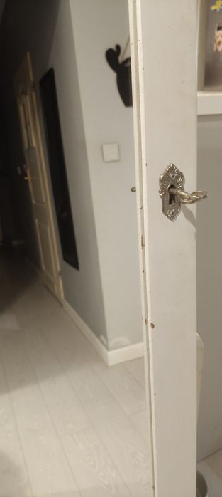 Lustro z pojemnikiem na biżuterię garderoba białe