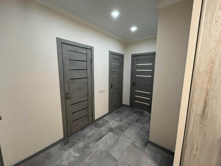 2к квартира На Озерній біля Агори