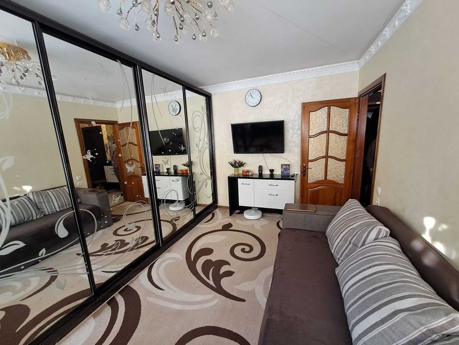 Продаж 2км квартири по Інституцька ID: 6228