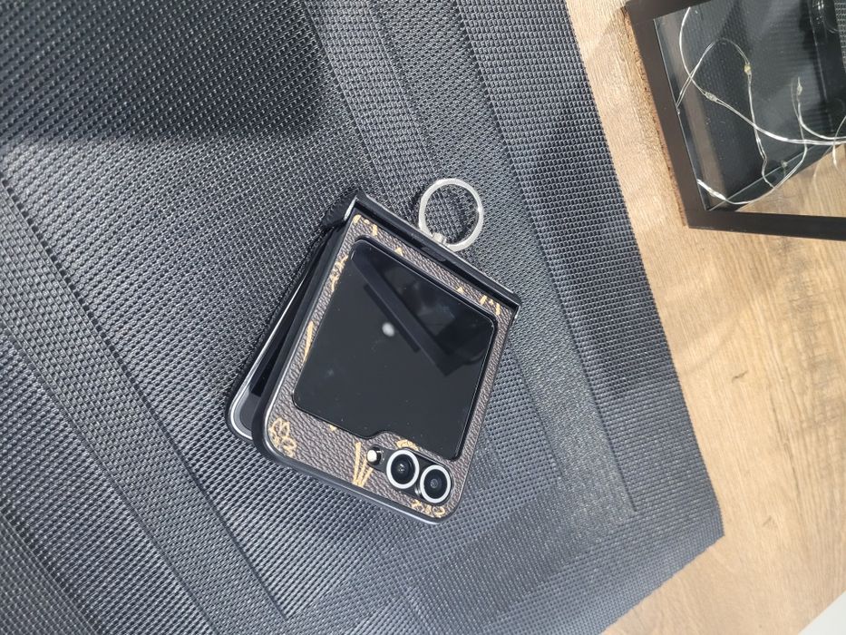 Etui zflip 6 nowe wyprzedaż