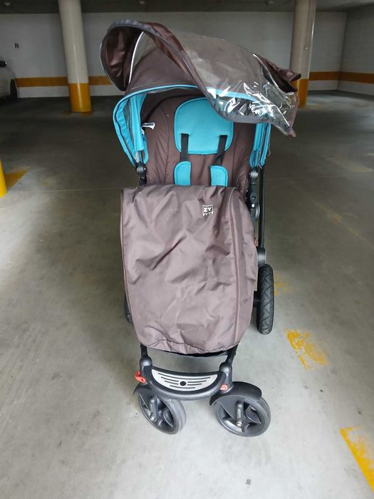 Carrinho de passeio com Bebe Comfort