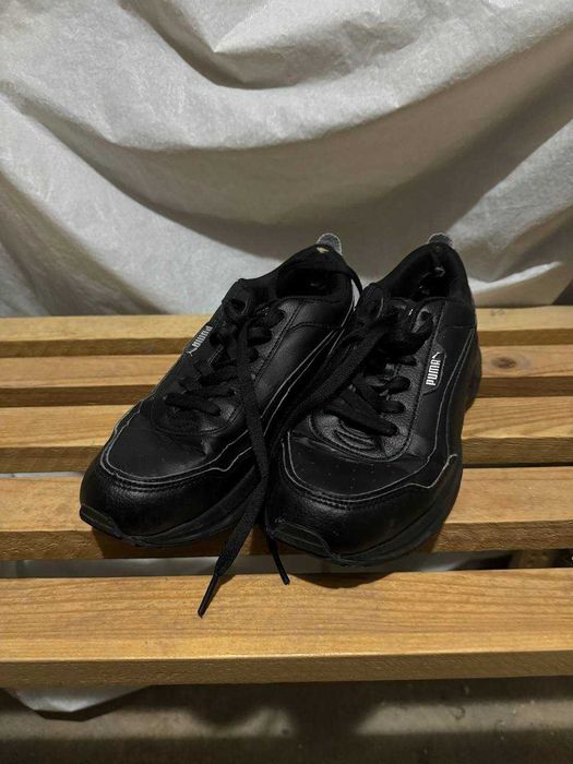 Продам оригінальні кросівки Puma Cilia (37 розмір, чорні)