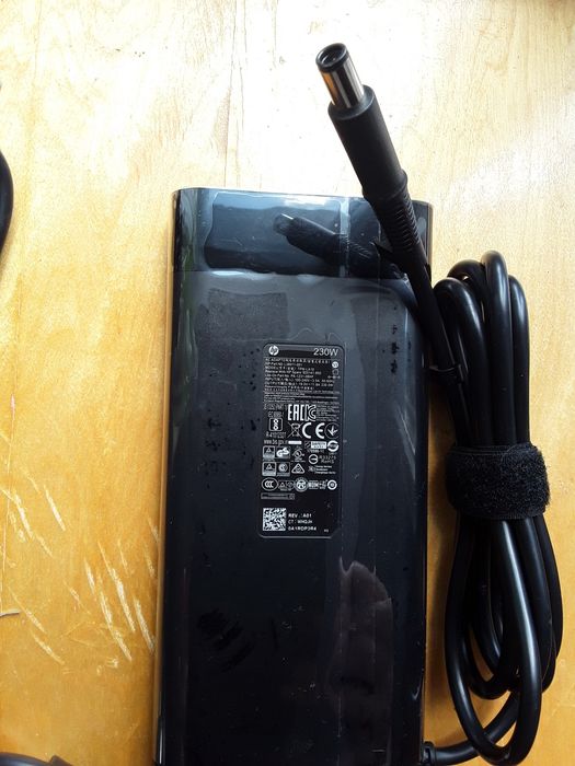 Блок живлення Hp 230w з кабелем