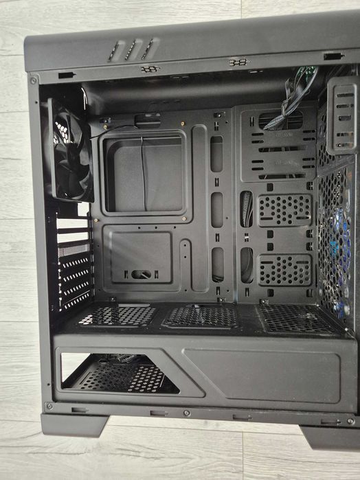 ATX корпус GAMEMAX Pardo (3*120mm з реобасом керування обертами)