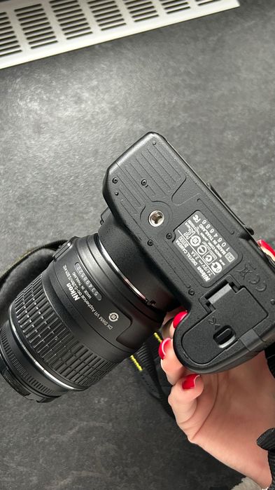 Фотоапарат Nikon D3100