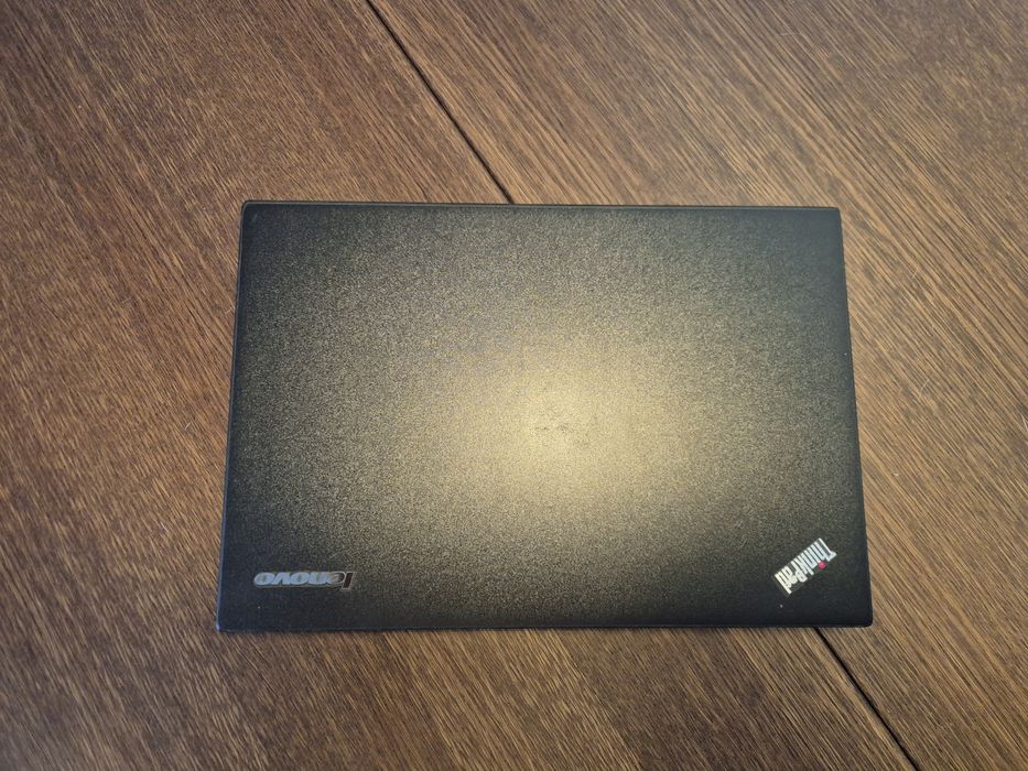 Lenovo ThinkPad X240 – Compacto, Fiável e Pronto a Trabalhar