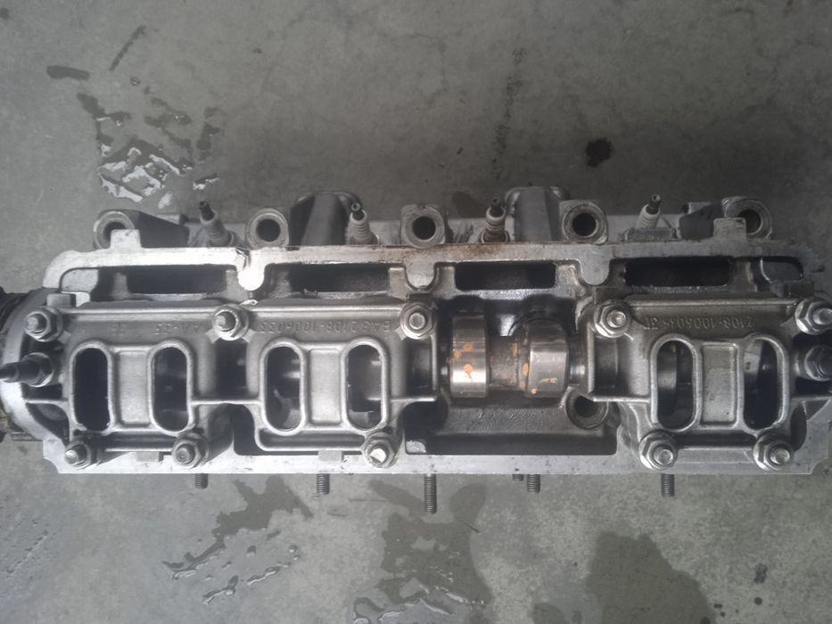 Головка ГБЦ Ваз 2110,1,6 инжектор,8 клапанная, двигатель 118, в рабоче