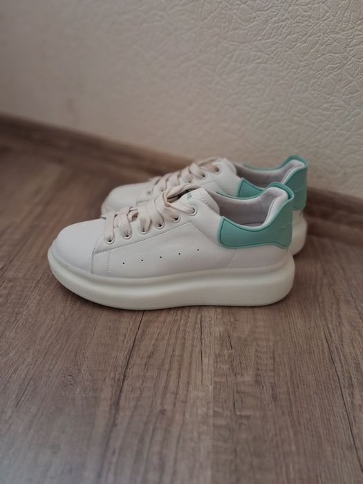 Женские кросовки,жіночі кросівки