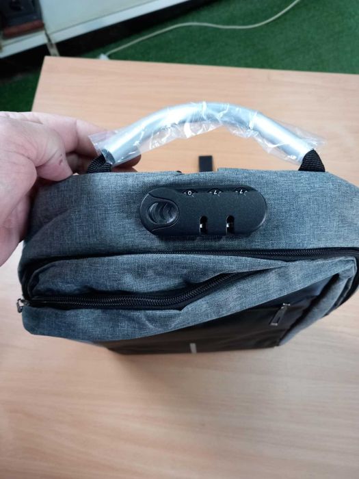 Plecak na laptopa, usb antykradzieżowy duży, Torba na laptopa